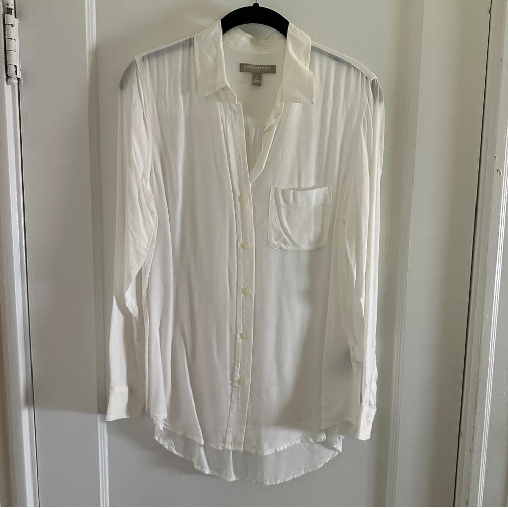 Banana Republic white button down, size small